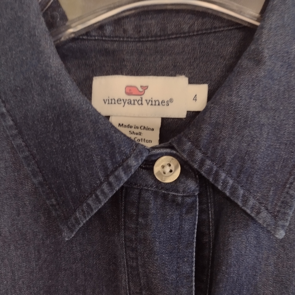 Vineyard Vines Button Up - image 2